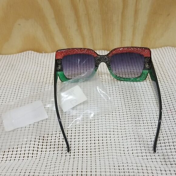 High Fashion Wide Frame Patchwork Sunglasses Women. - Picture 9 of 9